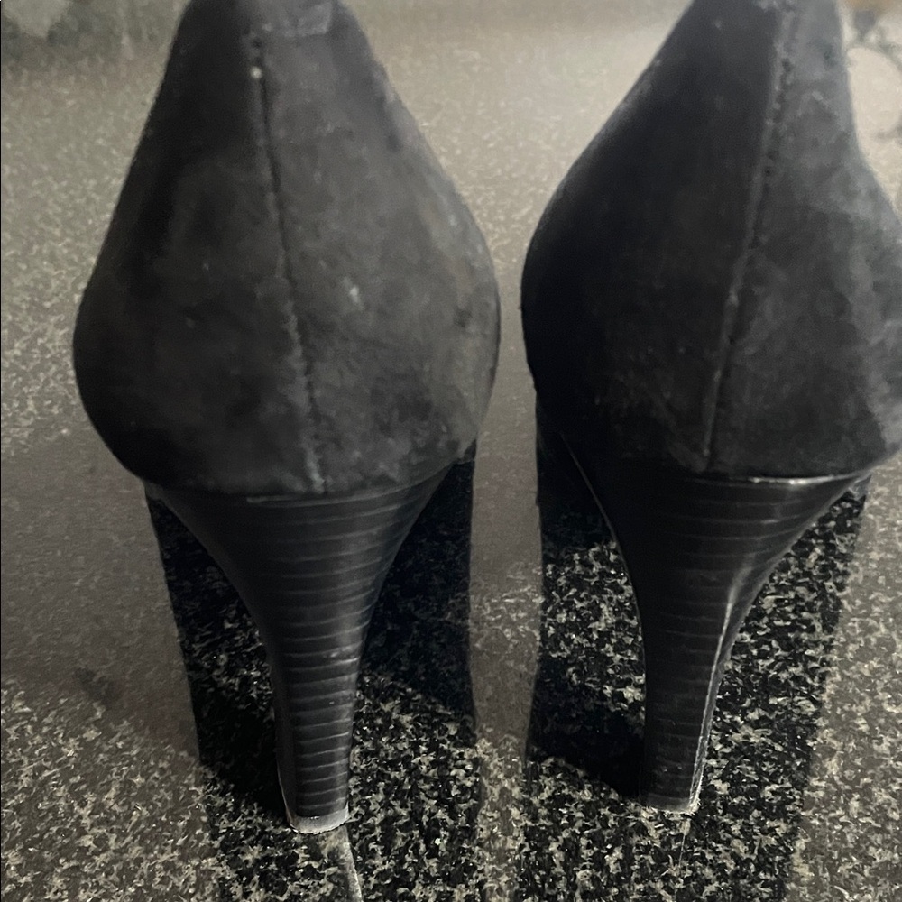 Polo by Ralph Lauren Black Heels 3.5in with Silver Accent - Picture 6 of 11